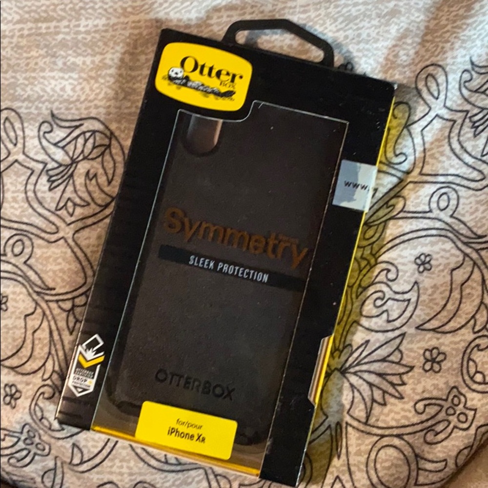 Otter box case iPhone XR
